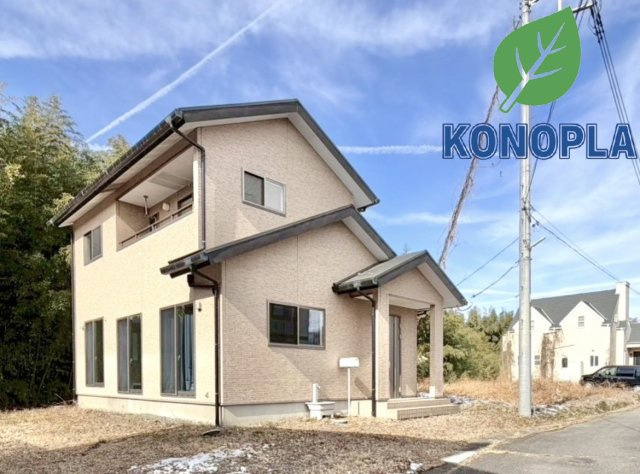 【中古戸建】桐生市新里町大久保の外観|■外観｜土日のご見学はもちろん、平日・夜間のご案内も大歓迎です♪「今から見たい」や「仕事終わりに見たい」にもご対応できますのでお気軽にお問い合わせください♪