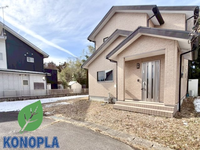 【中古戸建】桐生市新里町大久保の外観|■外観｜ここから始まる「日常」はご家族にとってかけがえのない時間となります。少しでも豊かに、快適に。