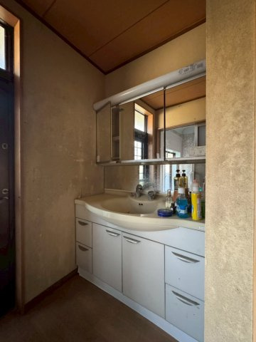 【中古戸建】館林市高根町の独立洗面台|■洗面室