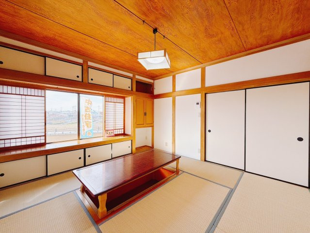 【中古戸建】桐生市川内町2丁目の和室|■和室｜掘りごたつがあるので家族団らんのひと時が過ごせます。