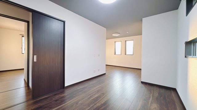 【中古戸建】館林市富士見町の洋室|■2階洋室