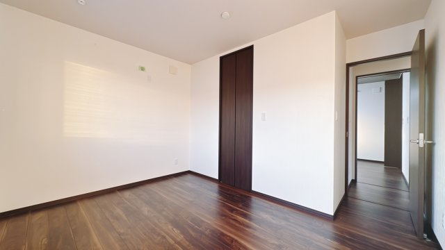 【中古戸建】館林市富士見町の洋室|■2階洋室