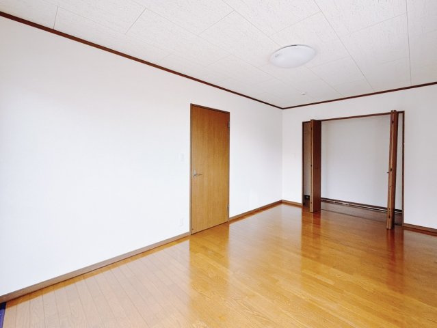 【中古戸建】館林市富士原町の洋室|■2階洋室