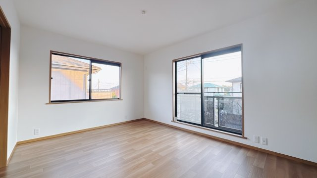 【中古戸建】館林市大島町１期の洋室|■２階洋室