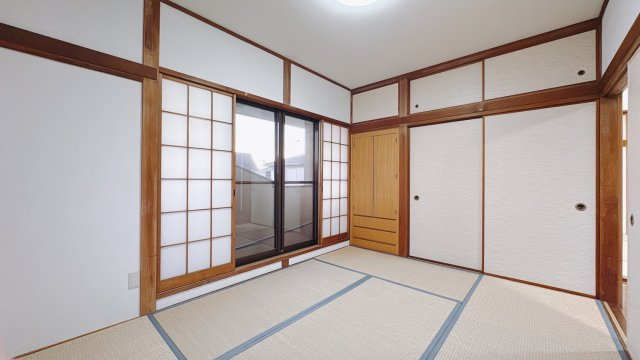 【中古戸建】館林市城町の和室|■2階和室｜和室があると、まるで旅館に泊まりに来たような空間ができて心が安らぎます。