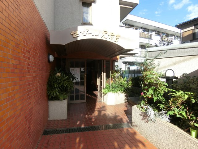 セザール元住吉のエントランス