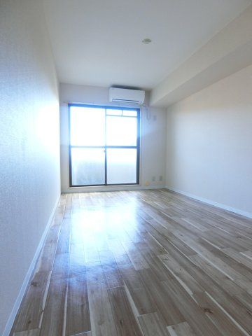セザール元住吉の居間・リビング|他のお部屋の参考写真となります。