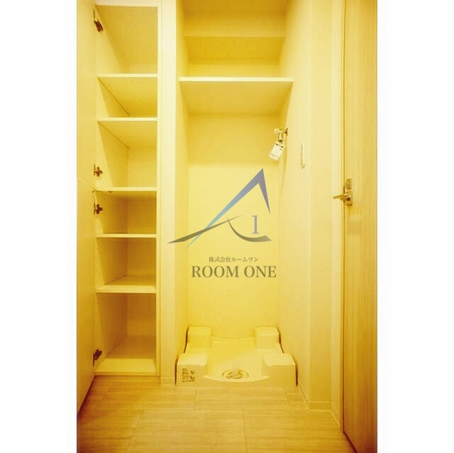 ＬＵＣＵＬＩＡ　ＣＯＵＲＴの設備|洗濯機置き場です。