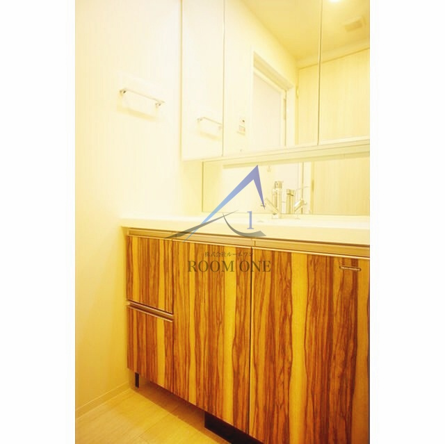 ＬＵＣＵＬＩＡ　ＣＯＵＲＴの洗面所|洗面台です。