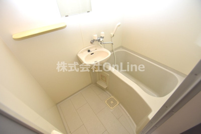 【浴室】 | メゾンクリサンテーム