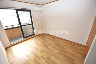 【洋室】 | メゾンクリサンテーム