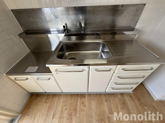 鶴山台53号棟のキッチン
