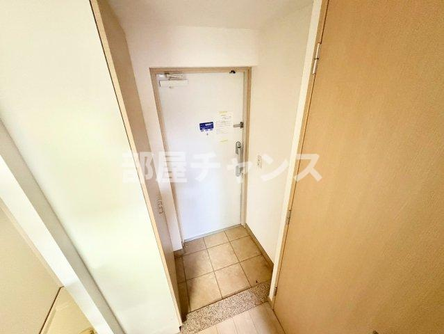 レジディア高岳の玄関