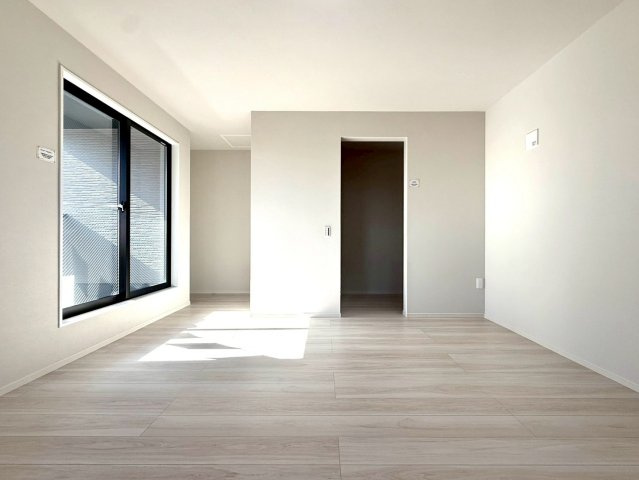 座間市緑ヶ丘「LIGARE」の洋室|新築物件のため、室内コンディションは非常に良好です。