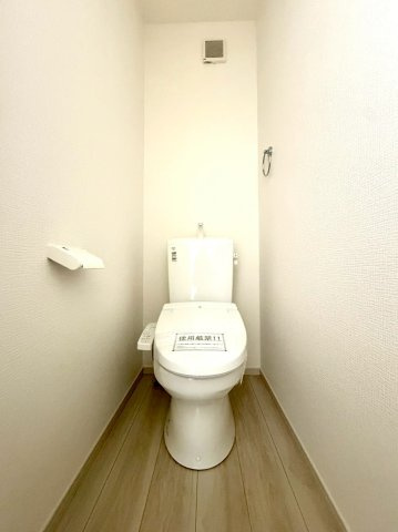 座間市緑ヶ丘「LIGARE」のトイレ|新築のため設備も新しく、気持ちよくご利用いただけます。