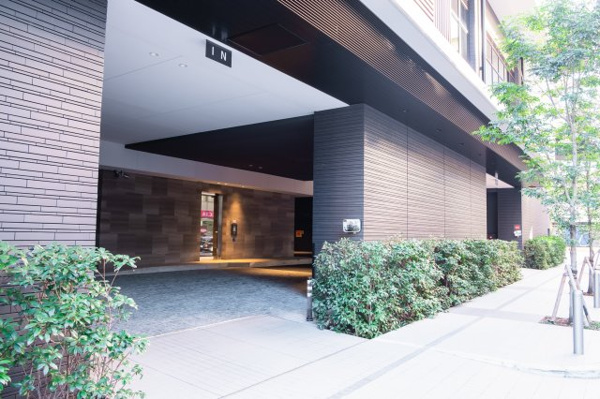 【設備】 | 【メールコーナー・宅配ボックス】シンプルで使い勝手も◎宅配ボックスは大小さまざまなサイズに対応！