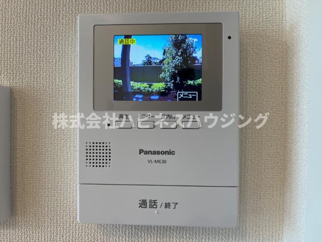 ユニヴェールのセキュリティ|カメラ付インターホン