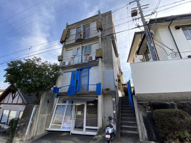 イルコンプレッソ