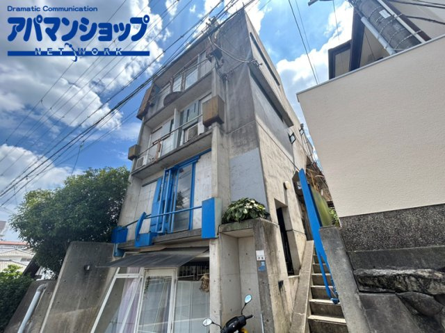 イルコンプレッソ