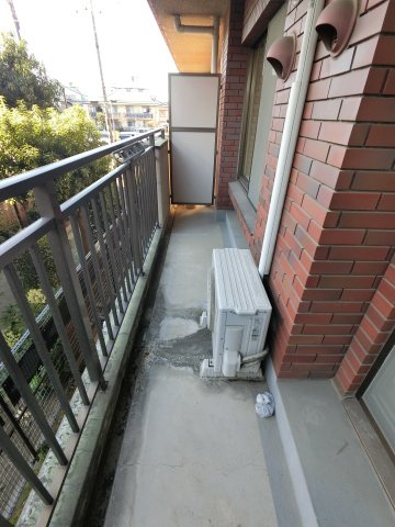 潮ハイツ（ウシオハイツ）のバルコニー