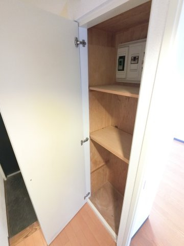 潮ハイツ（ウシオハイツ）の収納