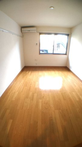 【洋室】 | グリーンルーフ中野