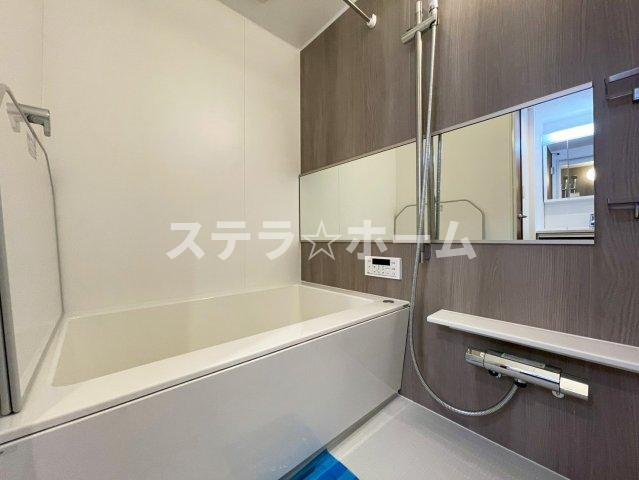 グリーンタウン茨木七番館の浴室|ゆったり過ごせるお風呂です
