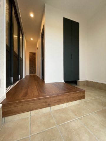 グラッドタウン　交野市東倉治のその他|【施工例玄関】