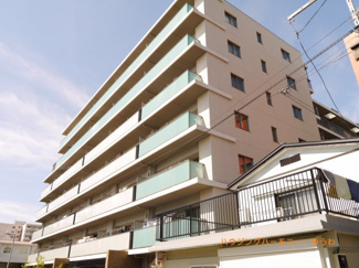 【外観】 | 平成築の新耐震基準適合マンション！太陽に愛された邸は、陽当り・通風に優れた魅力的で快適さを追求した邸宅。