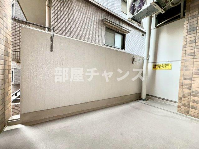 プレサンス泉セレグレードのバルコニー