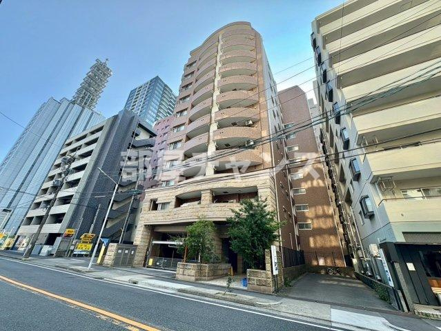 プレサンス泉セレグレードの外観
