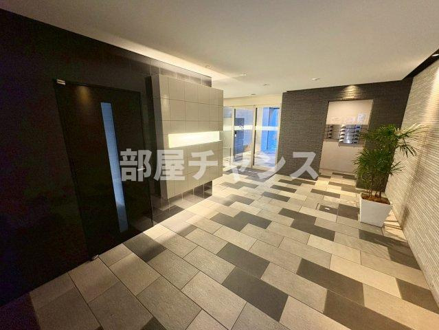 セレブレイト葵のロビー