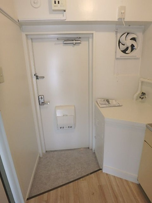 【玄関】 | ビレッジハウス安倍1号棟 | 204の写真