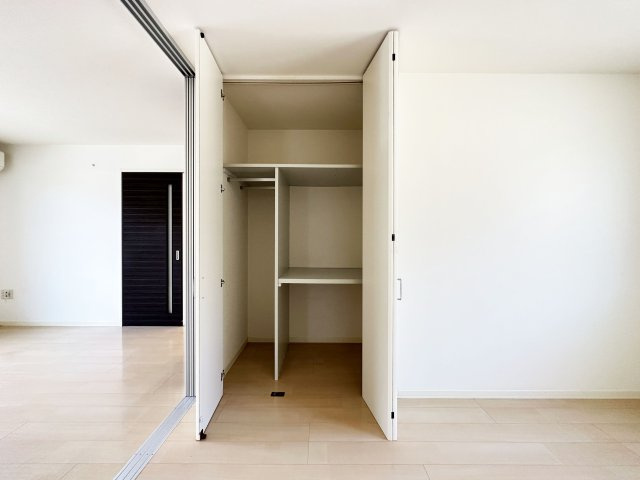 グランマスト杉井流Ⅱ B棟の収納