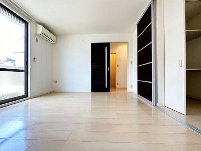 グランマスト杉井流Ⅱ B棟の居間・リビング