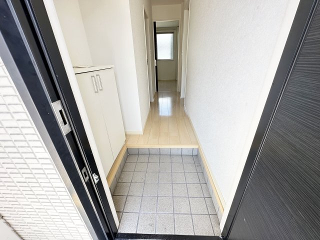 グランマスト杉井流Ⅱ B棟の玄関