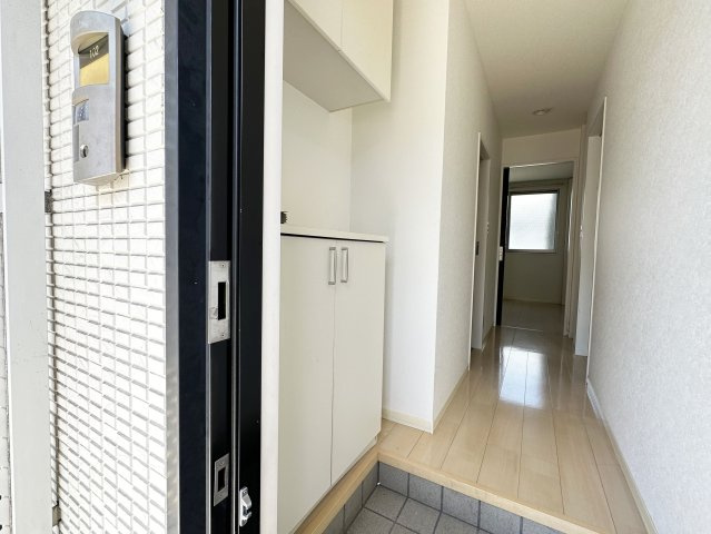 グランマスト杉井流Ⅱ B棟の玄関