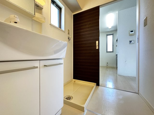 グランマスト杉井流Ⅱ B棟の洗面所