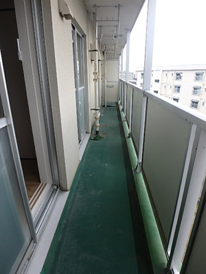 【バルコニー】 | ビレッジハウス青木2号棟 | 406室の写真（反転あり）