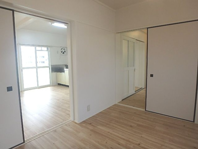 【内装】 | ビレッジハウス青木2号棟 | 406室の写真（反転あり）