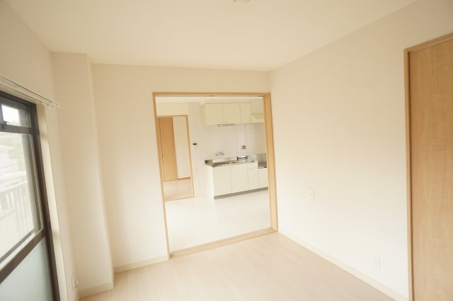 サンハイツ上村の居間・リビング