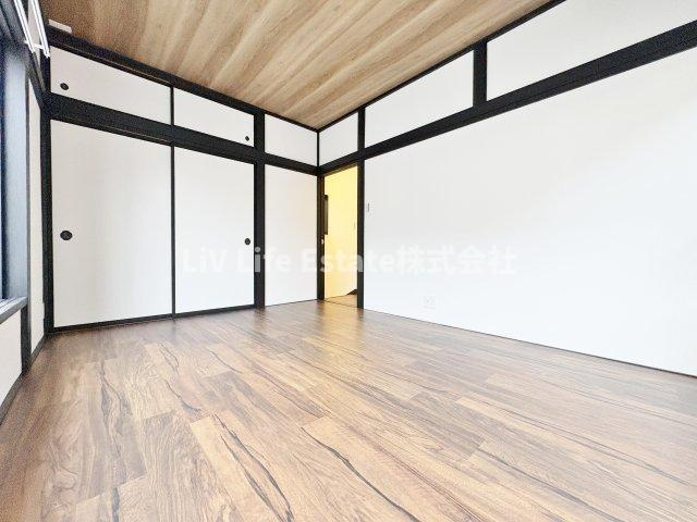 諏訪町貸家の洋室