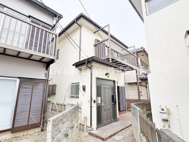 諏訪町貸家の外観