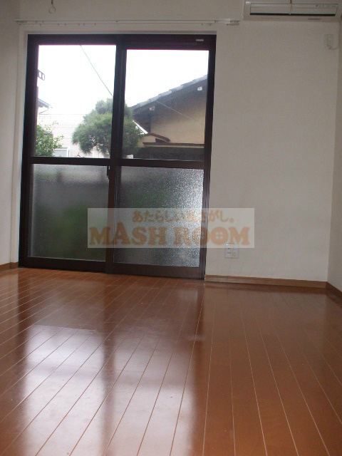 ハイツドルチェの居間・リビング