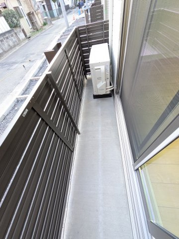 金沢区大道1丁目戸建Eのバルコニー