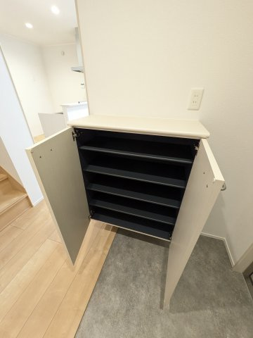 金沢区大道1丁目戸建Eの収納