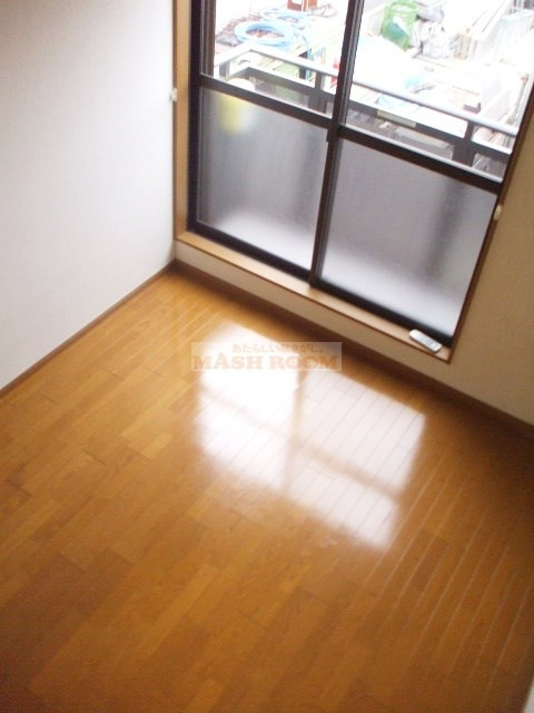 中野区野方４丁目のアパートの居間・リビング