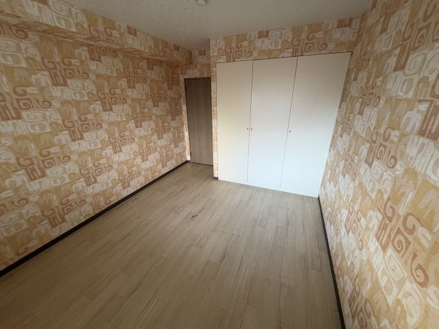 オーク・スクエア西神中央８番館の洋室