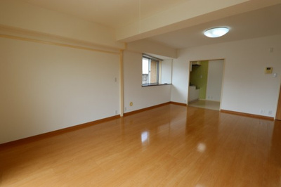 【居間・リビング】 | エステマール | 参考写真