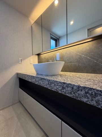 【独立洗面台】 | ザ・パークハウス大阪梅田タワー | お洒落な洗面台!(^^)!